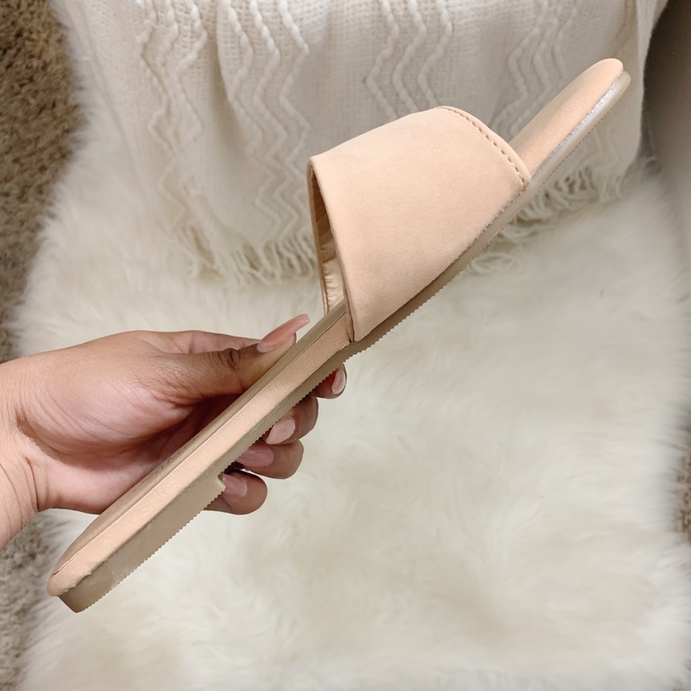 ✨NEW Amelia Sandal- in Nude - Picture 3 of 7